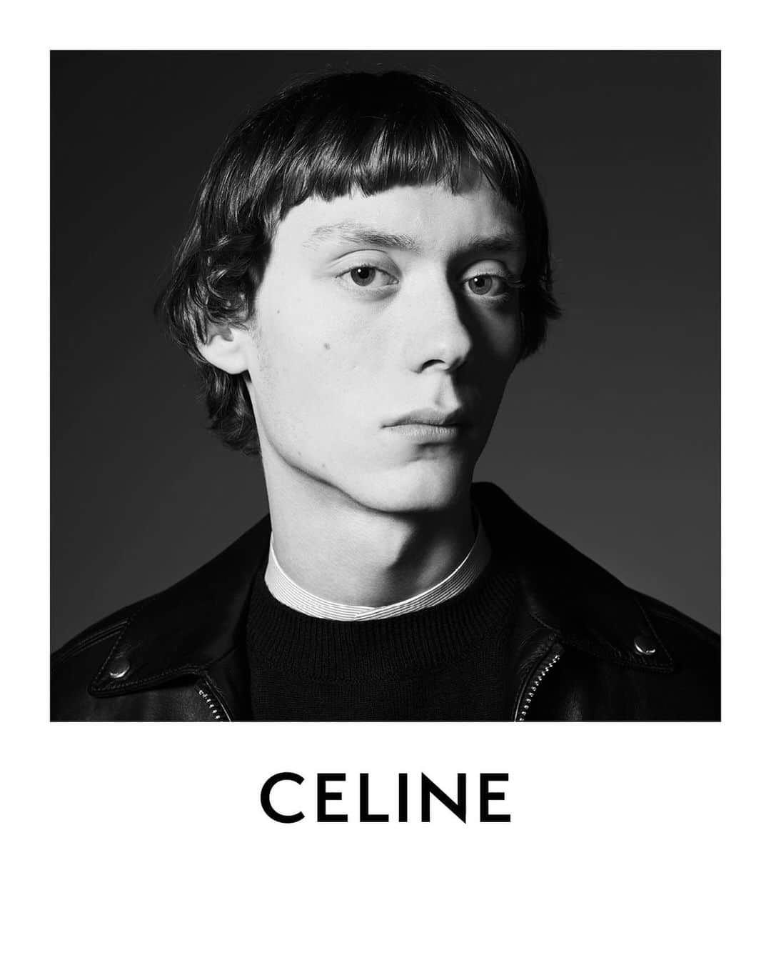 Celineさんのインスタグラム写真 - (CelineInstagram)「CELINE WINTER 19 PART 1 ADRIEN PHOTOGRAPHED IN PARIS IN JANUARY 2019 ⠀⠀⠀⠀⠀⠀ AVAILABLE IN STORE AND CELINE.COM JUNE 2019 ⠀⠀⠀⠀⠀⠀ #CELINEBYHEDISLIMANE」5月21日 19時00分 - celine