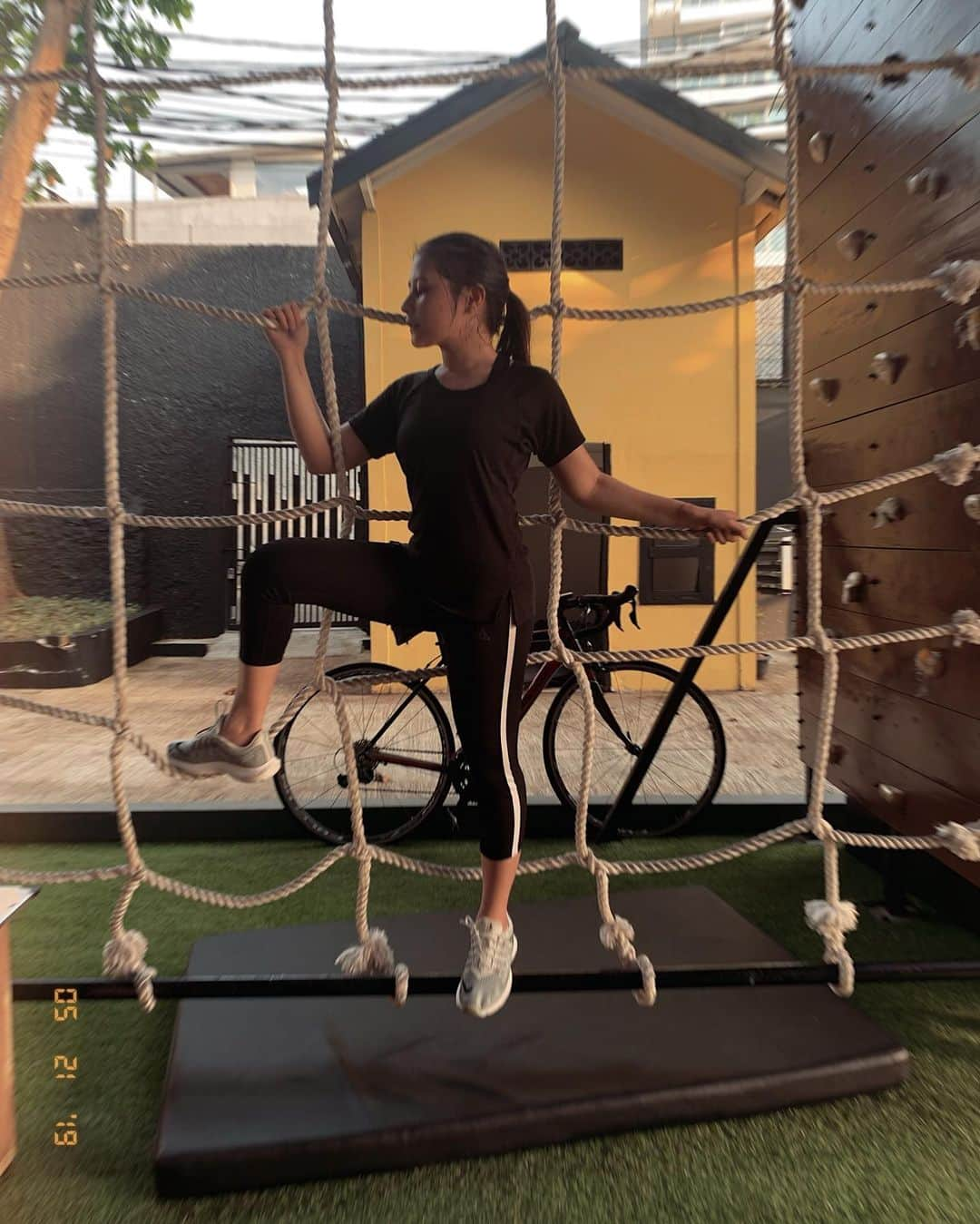 Prilly Latuconsinaさんのインスタグラム写真 - (Prilly LatuconsinaInstagram)「Puasa gak jadi alesan buat libur Olahraga! 💪🏻」5月21日 19時24分 - prillylatuconsina96