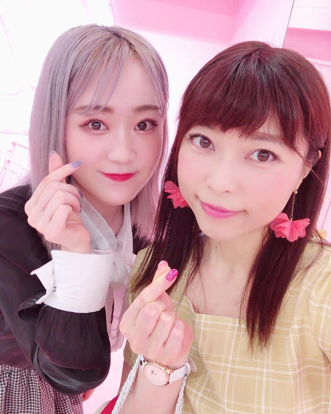 DJ MIYAさんのインスタグラム写真 - (DJ MIYAInstagram)「きゃっほぉー💗にゃりりーん❤️ 最近かわいくて、はまっているお洋服のブランド～～！ 17kg(イチナナキログラム @17kg_official ）さんがラフォーレ原宿に4月にオープンしたよぉ♪❤️ . .  今日はここ @17kg_laforet　さんへ遊びに行って来ましたぁ～！！店内、めっちゃめっちゃ可愛すぎ～！！ .  ピンク大好きだから、テンション上がっちゃう～～！❤️ それに、店員さんもめっちゃ可愛い☆彡 . .  一緒にパチリ❤️ 旅先でも着たい服がいっぱいあるょ～～！❤️ . .  いつも通販で見ていたお洋服がここで実際に見られるし、17kg🎀絶対かわいいから見に行ってみてね☆彡❤️ . . .  #PR　#ラフォーレ原宿　#17kg #LaforetHARAJUKU #ファッションコーデ #韓国ファッション　#原宿　#今日のコーデ　#今日のファッション #ファッションブロガー　#インスタグラマー　#インフルエンサー #春夏ファッション　#ワンピース　#ガーリーコーデ　#スカート #今日のコーディネート　#インスタ映えスポット　#ファッション好き #モデル　#ファッション大好き　#フィットネス女子　#旅インスタグラマー」5月21日 19時55分 - dj_miya