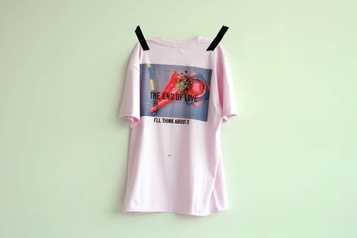 JOURNAL STANDARD relumeさんのインスタグラム写真 - (JOURNAL STANDARD relumeInstagram)「﻿ ﻿ New arrival!﻿ ﻿ SKIN新作の“FLOWER SERIES”から夏に映えるカラーバリエーションが入荷✨﻿ ﻿ フロントには花の名前、バックには花のグラフィックと、花言葉などその花にまつわるセンテンスがプリントされた人気シリーズです！﻿ ﻿  是非、お近くのショップやオンラインストアにてご覧くださいませ。﻿ ﻿ ﻿ ●SKIN flower print color Tee ￥4,800+tax﻿ Size.L / XL No.19071464532010﻿ ﻿ ﻿ @skinwrapsaroundtheworld ﻿ ﻿ ﻿ #tshirts﻿﻿﻿﻿﻿ #printtee﻿ #phototee﻿ #19ss﻿﻿﻿﻿﻿ #spring﻿﻿﻿﻿﻿ #summer﻿﻿﻿﻿﻿ #fashion﻿ #mens﻿ #ladys﻿ #journalstandardrelume﻿﻿﻿﻿﻿ #relume﻿﻿﻿﻿﻿ #baycrews﻿﻿﻿﻿﻿ #Tシャツ﻿ #スキン﻿ #プリントT﻿ #ジャーナルスタンダードレリューム﻿﻿﻿﻿﻿ #ベイクルーズ ﻿﻿ ﻿」5月21日 20時17分 - js_relume