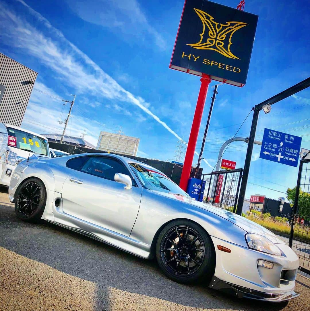 吉本大樹さんのインスタグラム写真 - (吉本大樹Instagram)「Back to Supra! #SupraIsBack に乗っかって的な（笑） #Supra #80Supra #2JZ #TWS #BRIDE #OHLINS #RIDOX #TamonDesign #HYspeed #HYsupra 帰国後自分のシャワーより #スープラ のシャワー🚿w 今週の鈴鹿はこの子と行こうと思います🔔🦌」5月21日 20時37分 - hiroyoshimoto