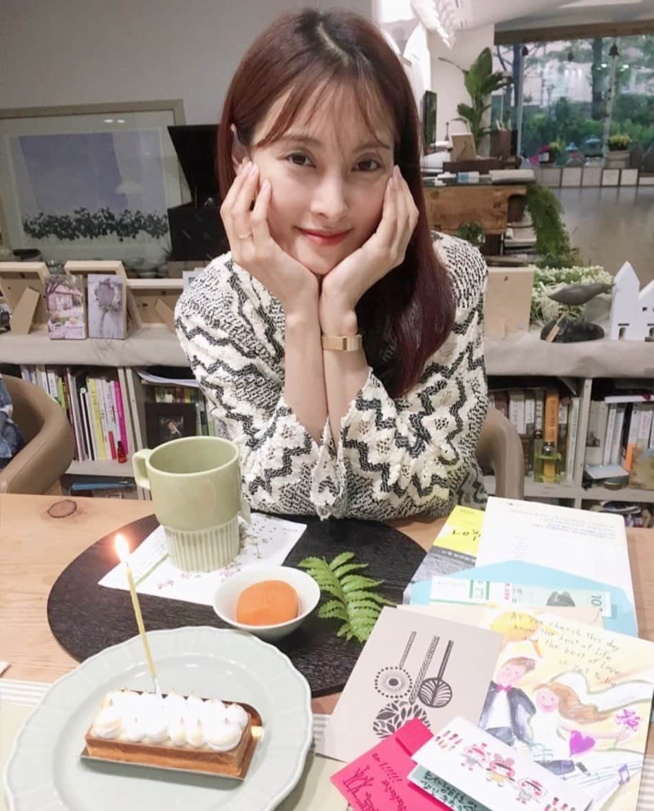 パク・ギュリさんのインスタグラム写真 - (パク・ギュリInstagram)「🎂💕」5月21日 20時38分 - gyuri_88