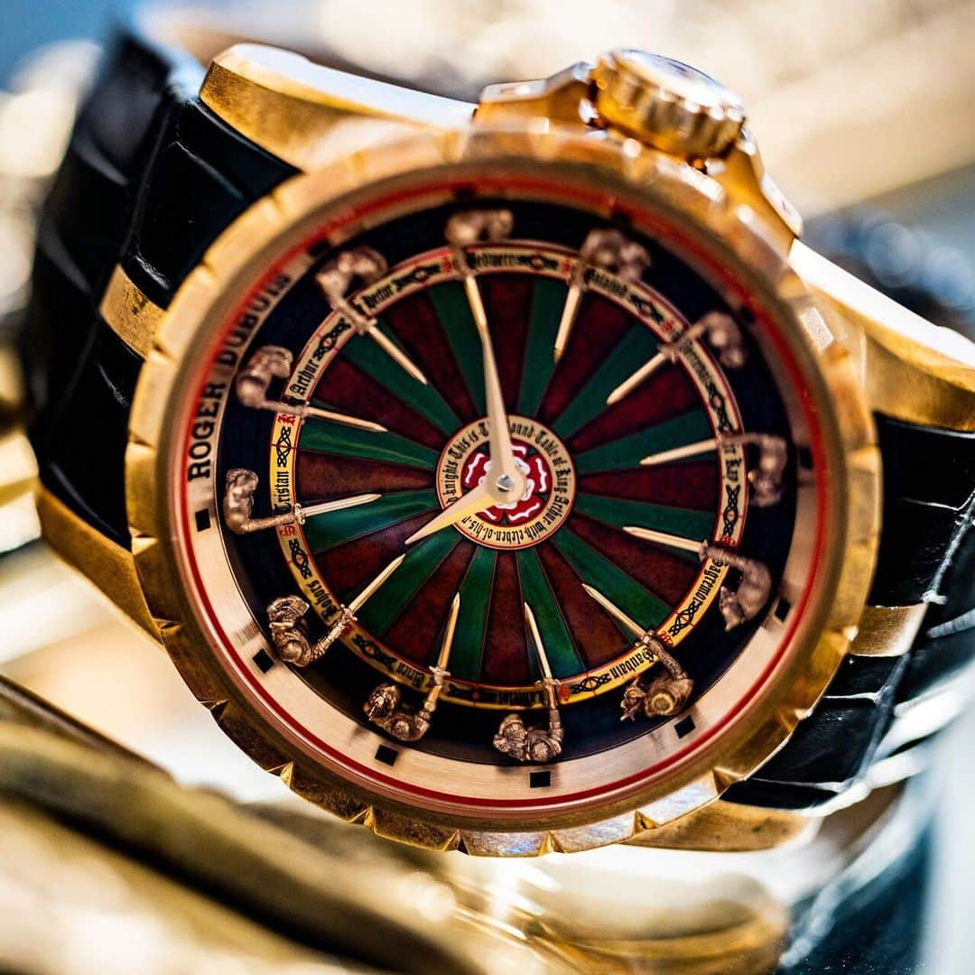 クリスティーズさんのインスタグラム写真 - (クリスティーズInstagram)「Here's a selection of highlights from our upcoming Important Watches auction in Hong Kong. .⠀ See more highlights at @christieswatches and visit us at the Hong Kong Convention and Exhibition Centre from 24 May.⠀ .⠀ Important Watches – 27 May at Christie's Hong Kong.⠀ .⠀ #watch #watches #wristwatch #rarewatches #watchcollector」5月21日 20時43分 - christiesinc