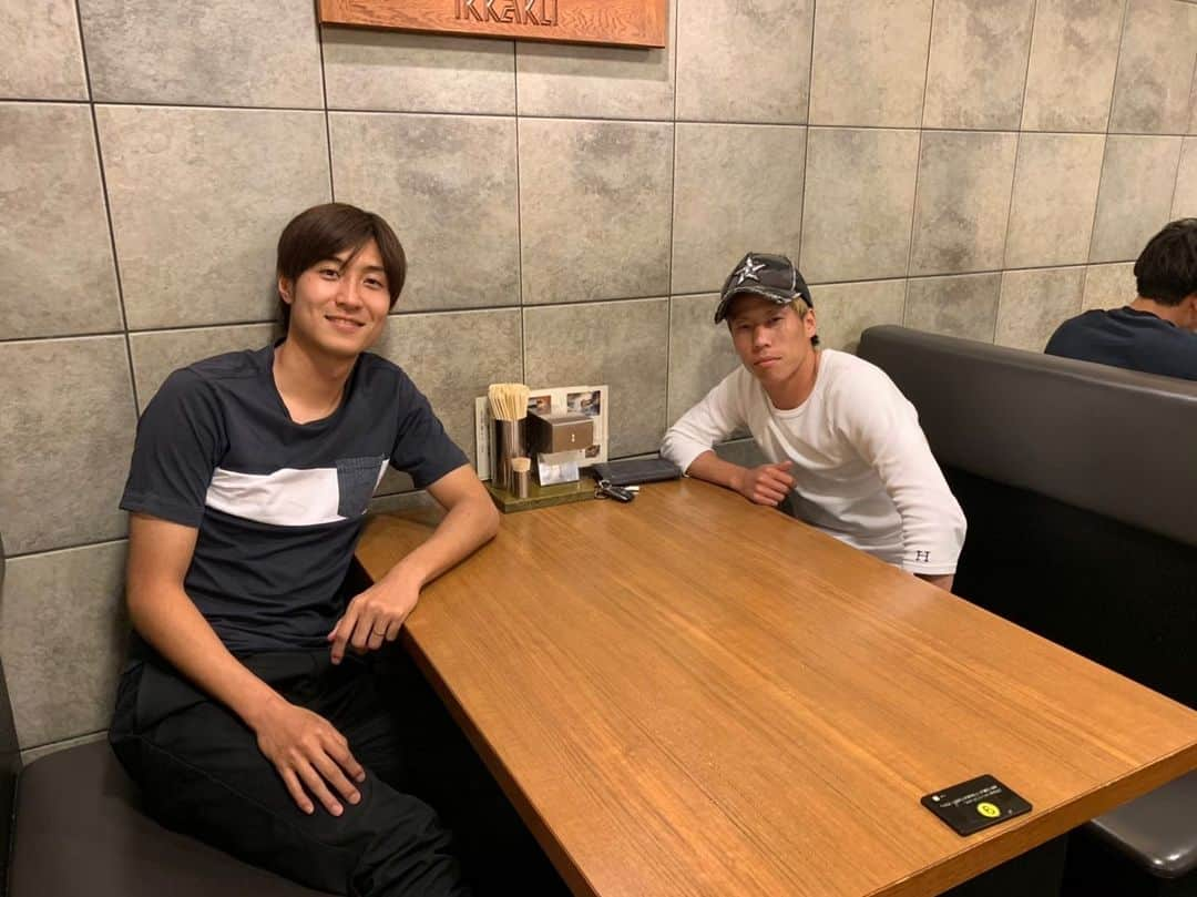 内田裕斗さんのインスタグラム写真 - (内田裕斗Instagram)「大好きなたか君に会ってきました！ #西野貴治 #この顔で #この身長は #せこい。 #チームのために #お互い頑張りましょう‼︎」5月21日 20時50分 - uchidaymk