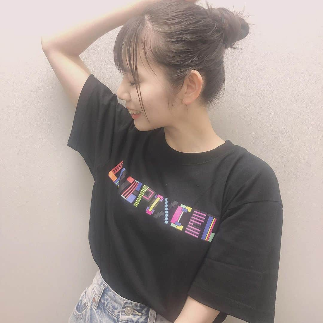 田辺奈菜美さんのインスタグラム写真 - (田辺奈菜美Instagram)「ONEPIXCEL 4th Single「Final Call」 フラゲ日！！ありがとうございました！！ ついに明日リリースです❤︎ 渋谷ヴィレッジヴァンガード 19:30〜 明日はジャケ写の衣装を来ちゃいます🤭リリイベ待ってまーす！ #ONEPIXCEL#finalcall#フラゲ日#池袋#リリイベ#おだんごヘア#nanamitanabe」5月21日 20時54分 - _nanami_1110