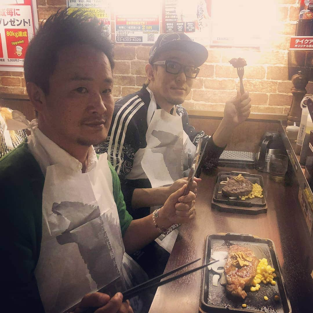 ファンキー加藤さんのインスタグラム写真 - (ファンキー加藤Instagram)「#チーフマネージャー #川口さん #一緒に #いきなりステーキ #ヒレ肉 #300g  #美味でした」5月21日 21時33分 - funkykato_funkykato_funkykato