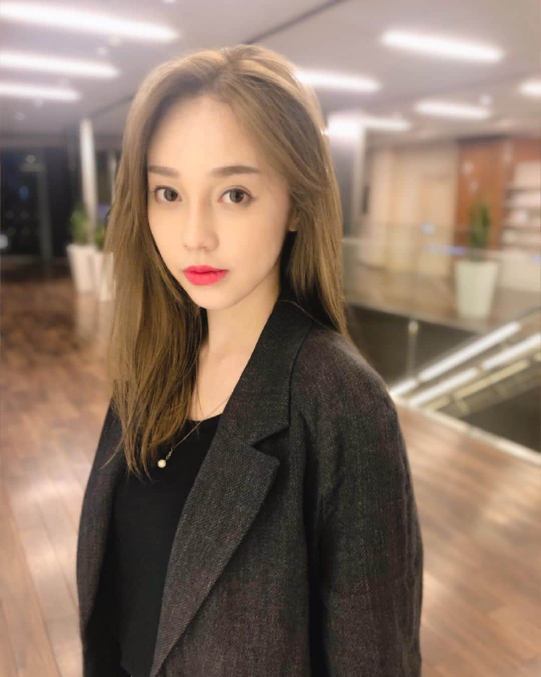 ICONIQさんのインスタグラム写真 - (ICONIQInstagram)「and after the rain :) Life’s not about waiting for the storm to pass.. It’s about learning to dance in the Rain ☔️」5月21日 21時41分 - iqaymiq