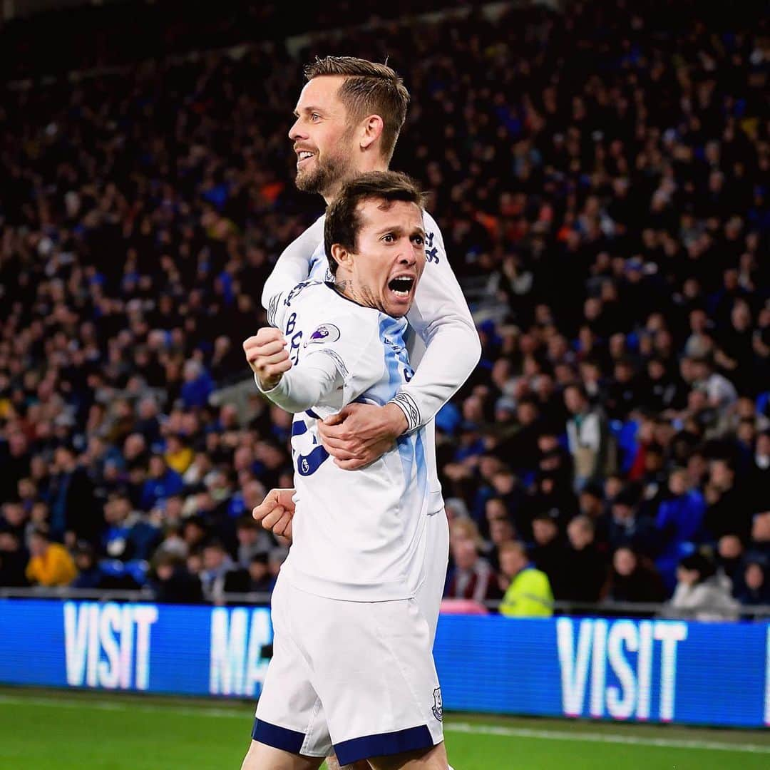 エヴァートンFCさんのインスタグラム写真 - (エヴァートンFCInstagram)「@bernard: Always magic, always smiling. 💫😁 • • • #bernard #bernardduarte #everton #efc #coyb #blues #toffees #nsno #goodisonpark #premierleague #pl #brazil #brasil #cbf」5月21日 21時59分 - everton