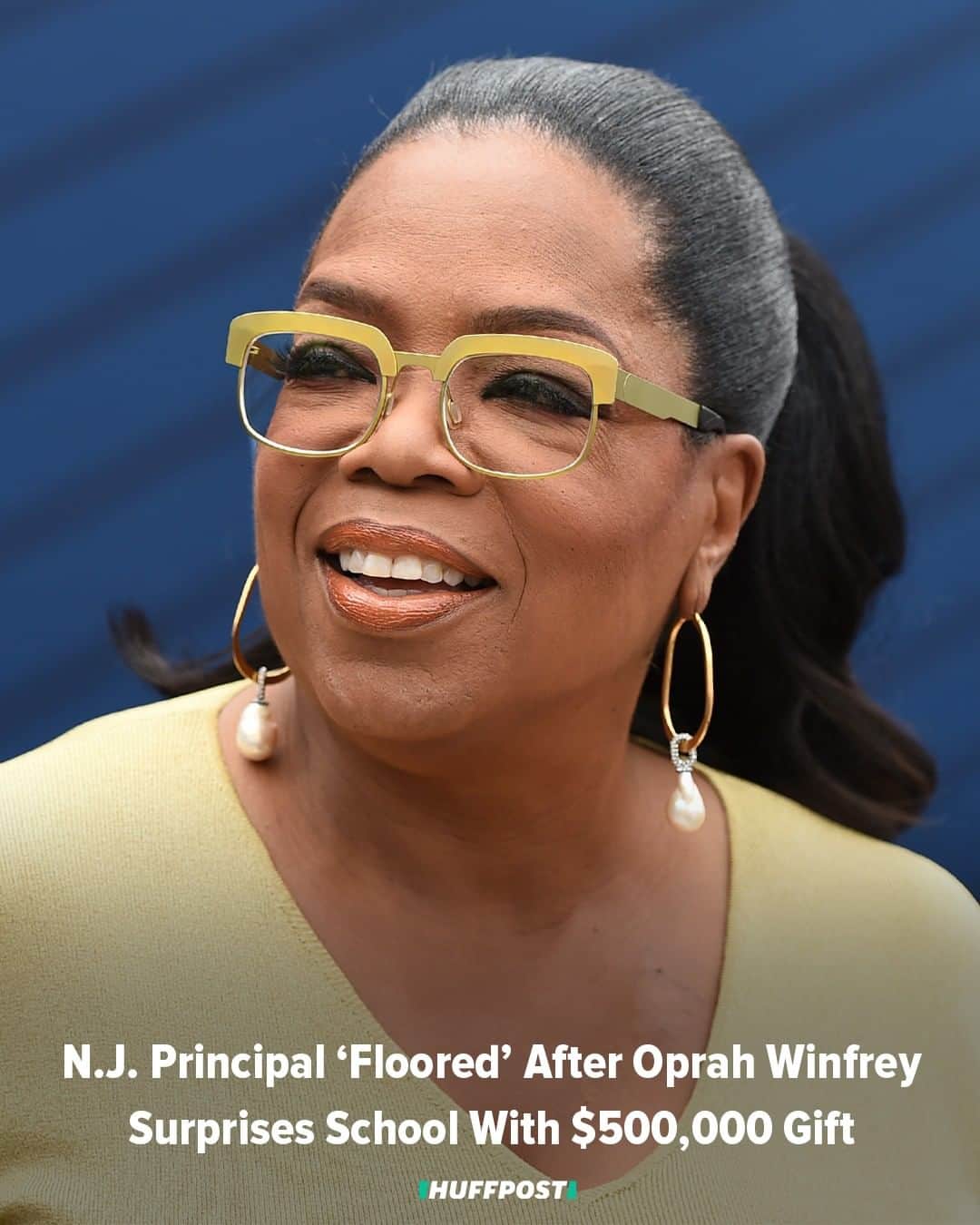 Huffington Postさんのインスタグラム写真 - (Huffington PostInstagram)「Wow. 😭Students at a high school in Newark, New Jersey, received quite the surprise when Oprah Winfrey stopped by to announce she was donating a cool $500,000 to their school. The media mogul and billionaire philanthropist said she was inspired to donate after watching a CBS News report about West Side High School Principal Akbar Cook and initiatives he started to curb bullying and keep students off the streets at night. “I saw what your great principal is doing,” Winfrey told students and staff packed into the school’s gymnasium. “And I thought, what can I do?” // 📷: Getty Images」5月21日 22時00分 - huffpost