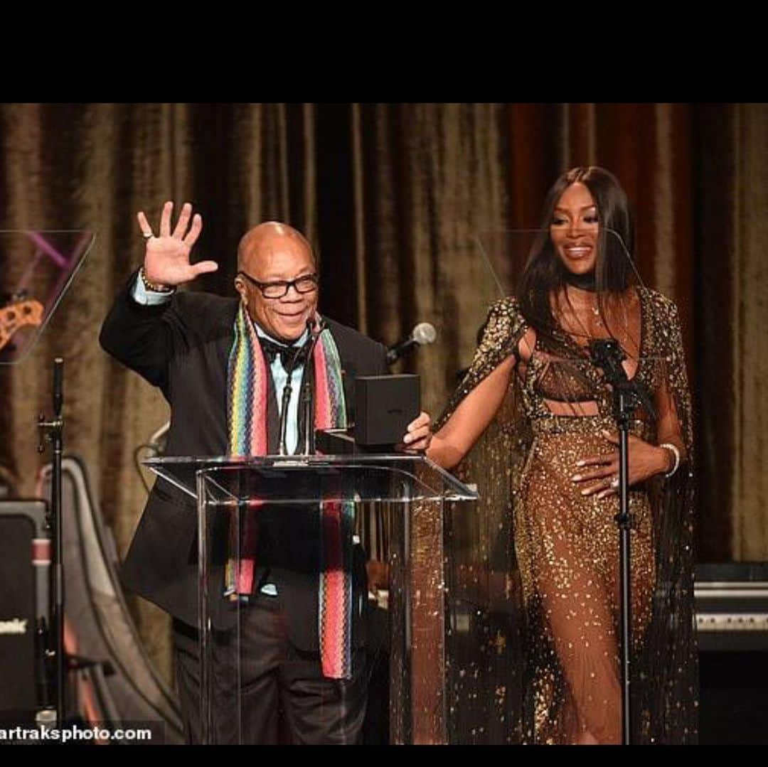 ナオミ・キャンベルさんのインスタグラム写真 - (ナオミ・キャンベルInstagram)「What an honor it was to present The American Icon Lifetime Achievement Award to the legendary Quincy Jones, a man I’m blessed enough to call #FAMILY !!! A trailblazer, a history maker, a rare talent. Six decades of work, dedication and achievement.. Quincy Jones is a man of so many “firsts,” and has played an integral role in the history of American Music.  YOU ARE THE EMBODIMENT  of the American SUCCESS STORY !! I LOVE YOU #WORLDTREASURE #LEGEND ♥️♥️♥️🙏🏾」5月21日 22時12分 - naomi