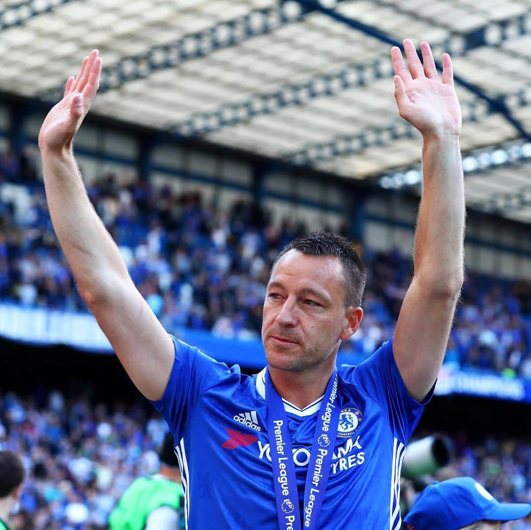 チェルシーFCさんのインスタグラム写真 - (チェルシーFCInstagram)「One final time. 😢 @JohnTerry.26 made the last of his 717 Blues appearances two years ago today! 💙 #CFC #Chelsea」5月21日 22時38分 - chelseafc