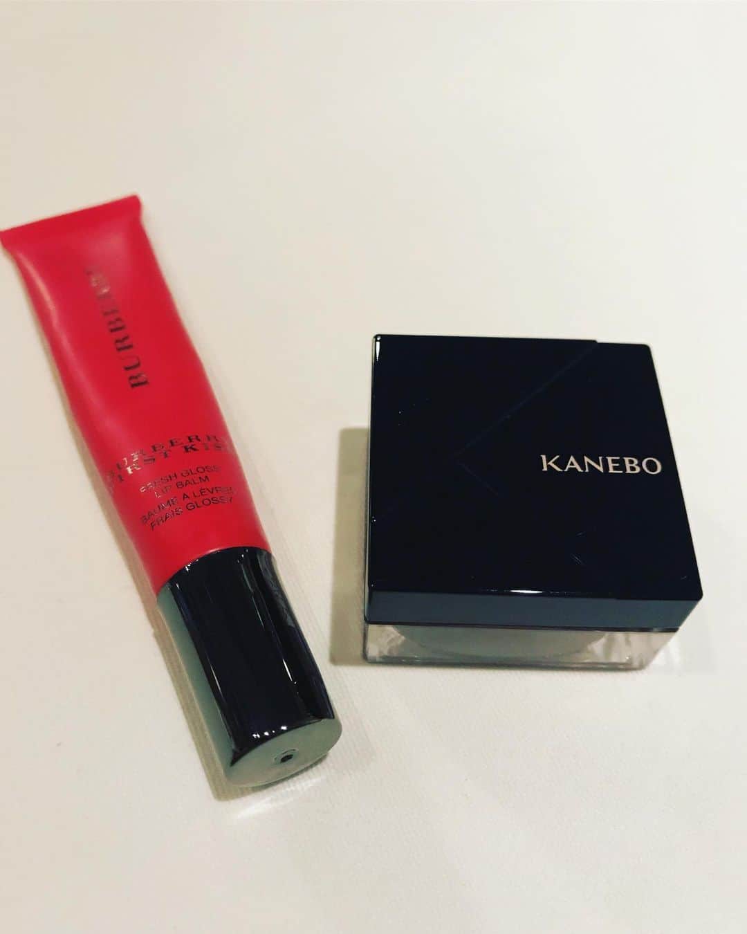 緑友利恵さんのインスタグラム写真 - (緑友利恵Instagram)「#makeup #kanebo #Burberry #eyeshadow  #lipstick  #instagood」5月21日 22時42分 - yurie_0416