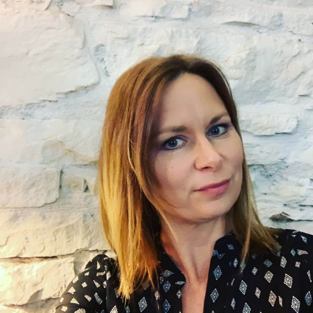 メアリー・リン・ライスカブさんのインスタグラム写真 - (メアリー・リン・ライスカブInstagram)「Backstage selfie #tour #pod #hotbrown #columbus #fredarmisen #standupformusicians #buteveryoneiswelcome #gucci」5月21日 22時43分 - marylynnrajskub