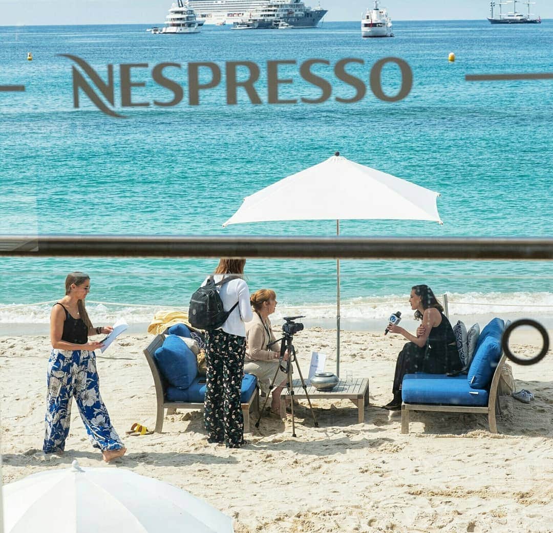 Nespressoさんのインスタグラム写真 - (NespressoInstagram)「Did you know that Nespresso is the Official Coffee of the International Cannes Film Festival ? If you are in the area, stop by La Plage Nespresso. Coffee's on us!  #nespresso #Nespressocannes #cannes2019」5月21日 22時56分 - nespresso