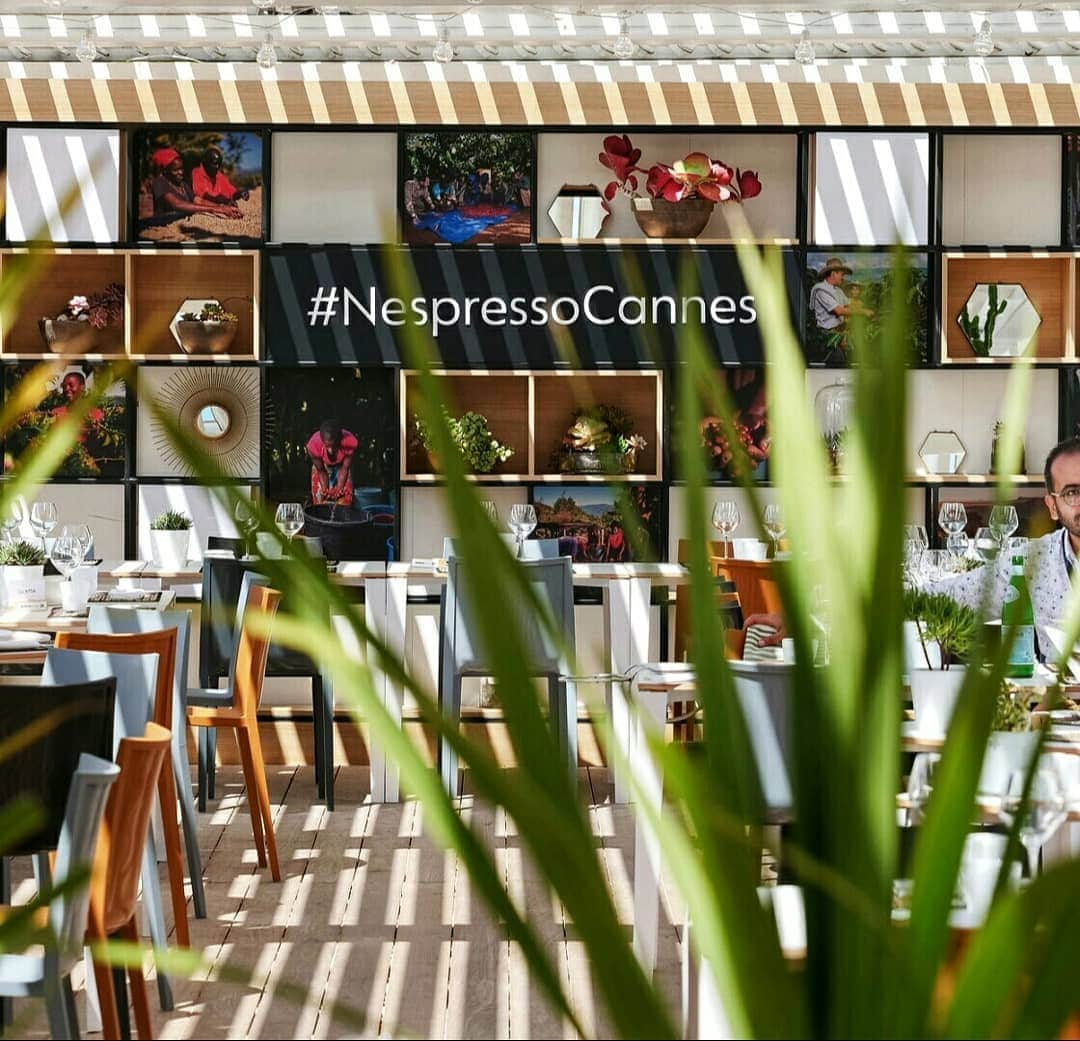 Nespressoさんのインスタグラム写真 - (NespressoInstagram)「Did you know that Nespresso is the Official Coffee of the International Cannes Film Festival ? If you are in the area, stop by La Plage Nespresso. Coffee's on us!  #nespresso #Nespressocannes #cannes2019」5月21日 22時56分 - nespresso