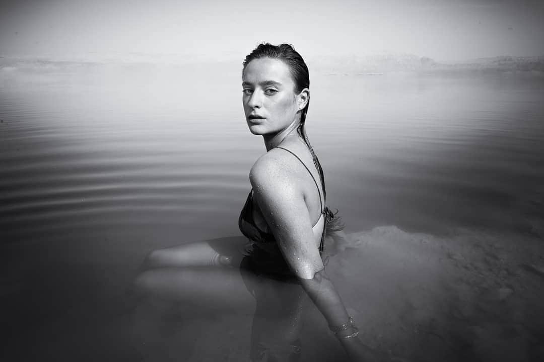 のインスタグラム：「A woman poses in the saline waters of the Dead Sea. This monochrome portrait was captured by Israeli photographer Alexander Bronfer (@bronfer) with his Leica M10. Find out more about the Leica M10 via the bio link.  #LeicaCamera #Leica #🔴📷 #Leicagram #LeicaM10 #TheLeicaLook #LeicaWorld #Leica_Club #LeicaSociety #LeicaPhoto #ShootLeicaPro #portraitphotography #travelphotography #bnw_world #bnw_life_shots #bnwmood」