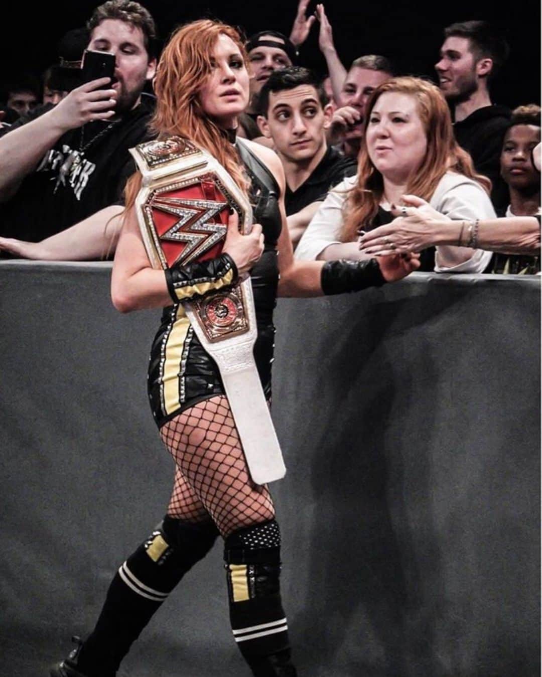 レベッカ・ノックスのインスタグラム：「Imagine how elevated you are when people think it’s mocking to bring up the fact that you’ve only  one title. #beckyredbelt」