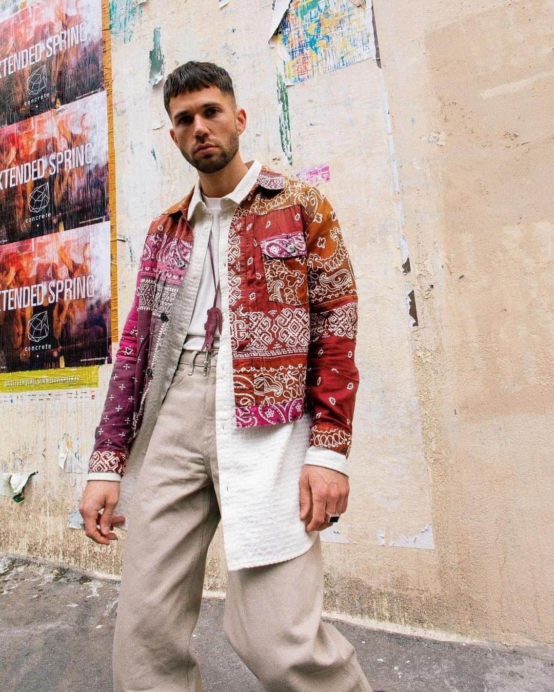MR PORTERのインスタグラム：「A lesson in layering from Mr @jaimetoutcheztoi. For more pieces from our exclusive capsule, head to the link in bio. ⠀ -⠀ Shirt by @kapitalglobal. #MRPORTERTheJapanEdit🇯🇵」