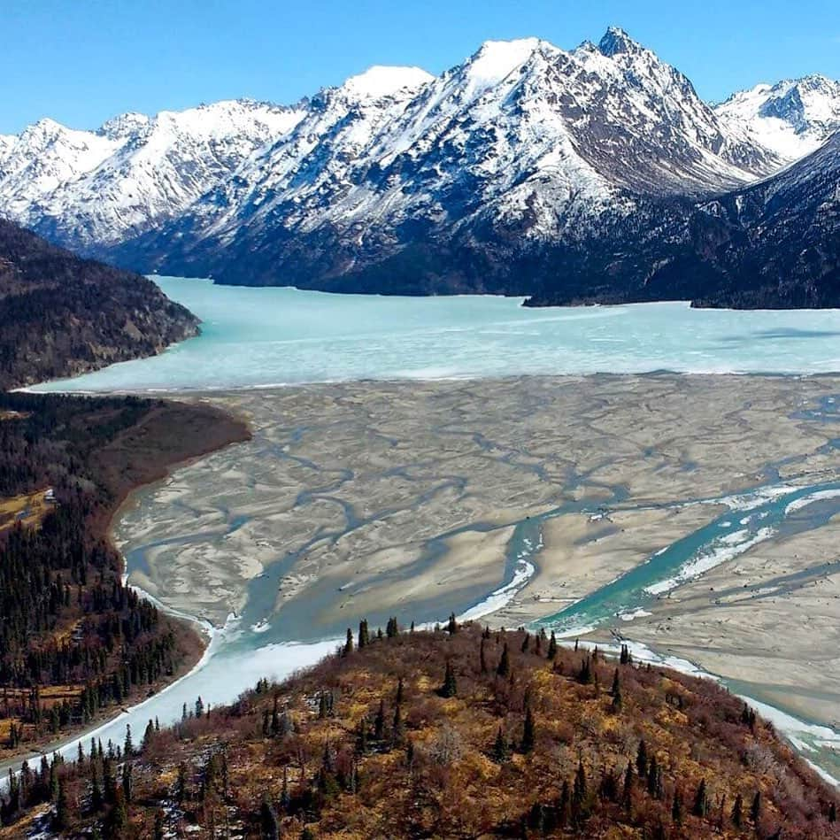 アメリカ内務省さんのインスタグラム写真 - (アメリカ内務省Instagram)「The waters of the National Wild and Scenic Rivers System are conserved in their natural, untamed state for this and future generations to enjoy. In 1968, Congress passed the Wild and Scenic Rivers Act to protect some of our most cherished rivers. These remarkable waterways support life, fascinating geology, and contribute significantly to the recreation, culture and history of this country. And guess what? Today we’re celebrating these places with the release of the Wild and Scenic Rivers stamps from the U.S Postal Service. Photo of the Tlikakila River @LakeClarkNPS in #Alaska by D. Young, National Park Service. #travel #usinterior」5月22日 0時20分 - usinterior