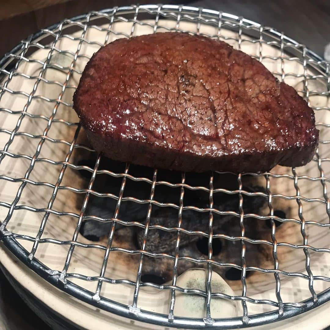 川田希さんのインスタグラム写真 - (川田希Instagram)「美味しすぎる肉🍖 たまらん😋」5月22日 0時51分 - nozomikawata