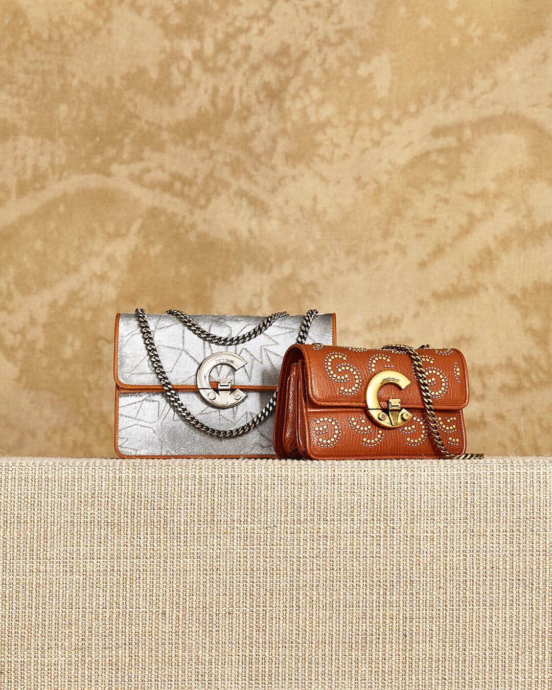 のインスタグラム：「Elegant and Chic - These versatile shoulder bags are perfect for everyday use.  #RobertoCavalliSS19」