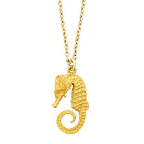 ベックスロックスさんのインスタグラム写真 - (ベックスロックスInstagram)「#JewelsWithAConscience ⠀⠀⠀⠀⠀⠀⠀⠀⠀ We are excited to be supporting the @menorcapreservationfund through our best selling Seahorse necklace.  10% of the proceeds will be going to preserve and conserve the island I grew up in, Menorca. ⠀⠀⠀⠀⠀⠀⠀⠀⠀ The Menorca Preservation fund headed by Rebecca Morris and Ben Goldsmith is supporting local environmental causes, such as the ban on plastic, sustainable fishing, renewable energy, beach cleans and much more.  Their sister preservation funds support the neighbouring islands of Ibiza and Mallorca and together they are on a mission to make an impact! ⠀⠀⠀⠀⠀⠀⠀⠀⠀ Celebrating  #10YRS10ICONS  The Seahorse is the symbol of strength, power and protection. 🐟💫🙏 ⠀⠀⠀⠀⠀⠀⠀⠀⠀ The Seahorses are produced supporting local artisans in Bali using recycled brass, recycled silver and recycled gold.  For more info contact us at thestudio@bexrox.com or go to the link in the Biog. ⠀⠀⠀⠀⠀⠀⠀⠀⠀ ⠀⠀⠀⠀⠀⠀⠀⠀⠀ #roxonajourney #seahorse #zoeseahorse #conservation #preservation #sustainablefashion #ethicaljewellery #DreamDareDo #supportthecause #menorca #jewelswithasoul #gogreen #marineconservation #sustainablefashion #slowfashionista #handmade #handmadejewelry #recycle #handcrafted #sustainableluxury #slowfashion #slowstyle #ethicaljewelry #ethicalfashion #reuse #artisanmade」5月22日 0時59分 - rcollectivestudio