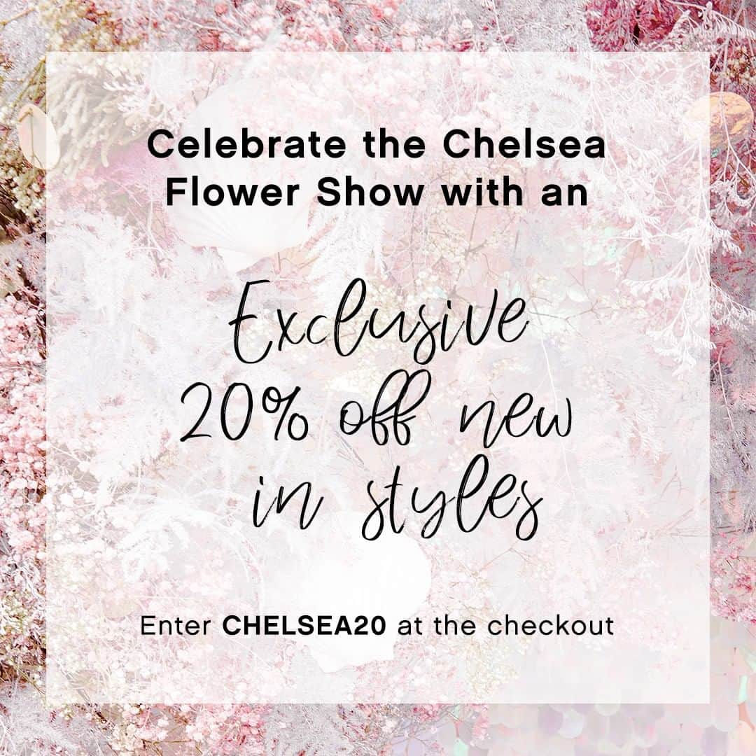 フィオレッリさんのインスタグラム写真 - (フィオレッリInstagram)「With the #ChelseaFlowerShow officially in full swing, enjoy 20% off new season styles until Saturday 🌸 Simply enter CHELSEA20 at the checkout to redeem your discount! Code is valid on items in the new in category only and cannot be used in conjunction with any other offer #RHSChelsea #RHSChelseaFlowerShow」5月22日 1時01分 - fiorelli_bags