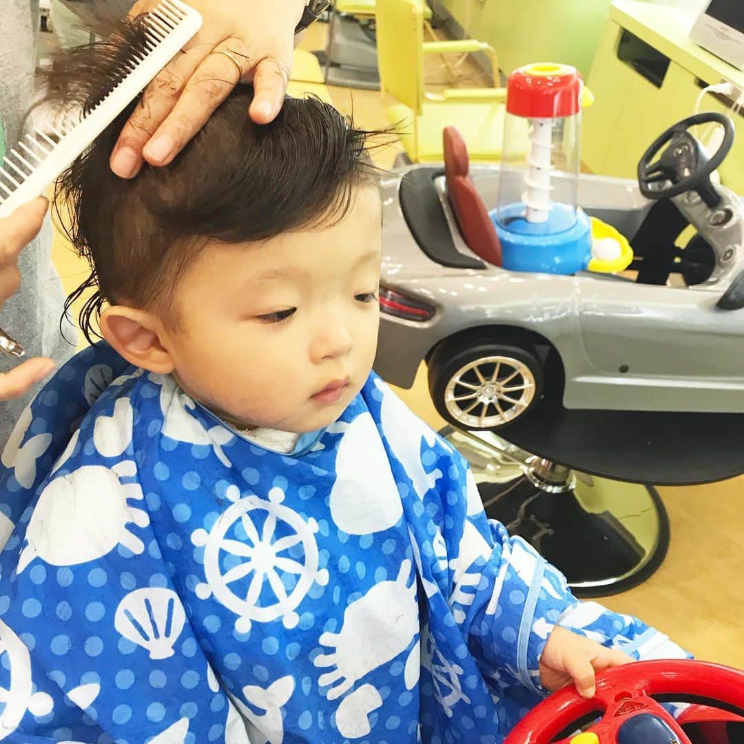 中村獅童さんのインスタグラム写真 - (中村獅童Instagram)「久々に子供美容室でカットしました。 #陽喜 #獅童」5月22日 1時04分 - shido_nakamura