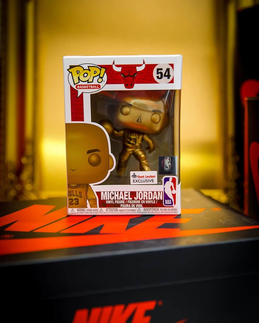 Foot Lockerさんのインスタグラム写真 - (Foot LockerInstagram)「Tomorrow. 🏆 Foot Locker Exclusive #FunkoPop Bronzed Michael Jordan @originalfunko  Launching 5/22, In-Store and Online」5月22日 11時28分 - footlocker