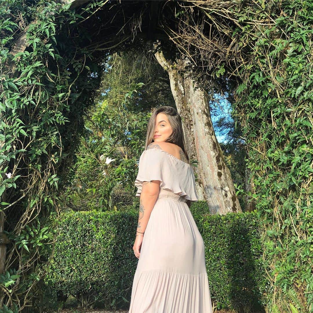Bruna Unzuetaのインスタグラム：「o i e 😌」