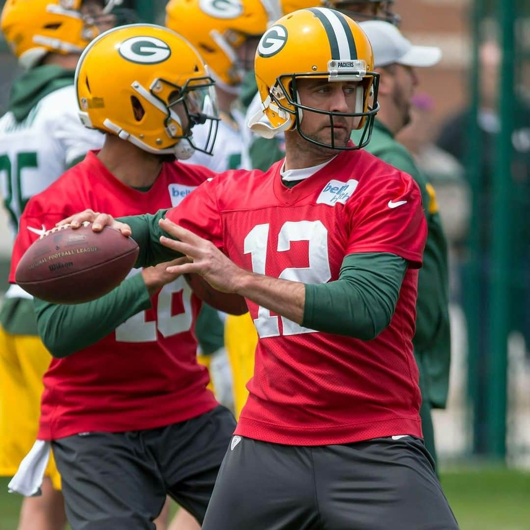 NFLさんのインスタグラム写真 - (NFLInstagram)「No. 12 entering his 12th season as @packers QB1! 🧀 📷: Mike Roemer/AP」5月22日 11時30分 - nfl