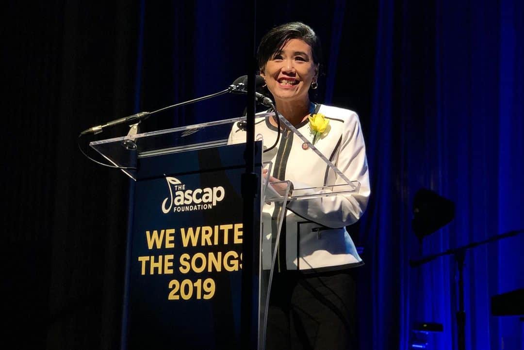 ASCAPさんのインスタグラム写真 - (ASCAPInstagram)「#ThisIsUs composer @siddkhoslamusic making us feel all the feels tonight in Washington DC. Welcomed to the stage by @repjudychu. #StandWithSongwriters」5月22日 11時38分 - ascap