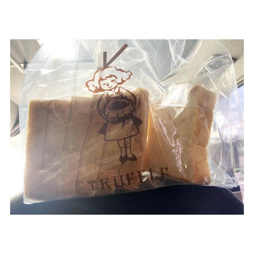 高垣麗子さんのインスタグラム写真 - (高垣麗子Instagram)「・ 楽しみが増えた◯ エイコさん ありがとうーーーーーーーーーーーー ・ ・ #食パン #生食パン」5月22日 11時42分 - reikotakagaki