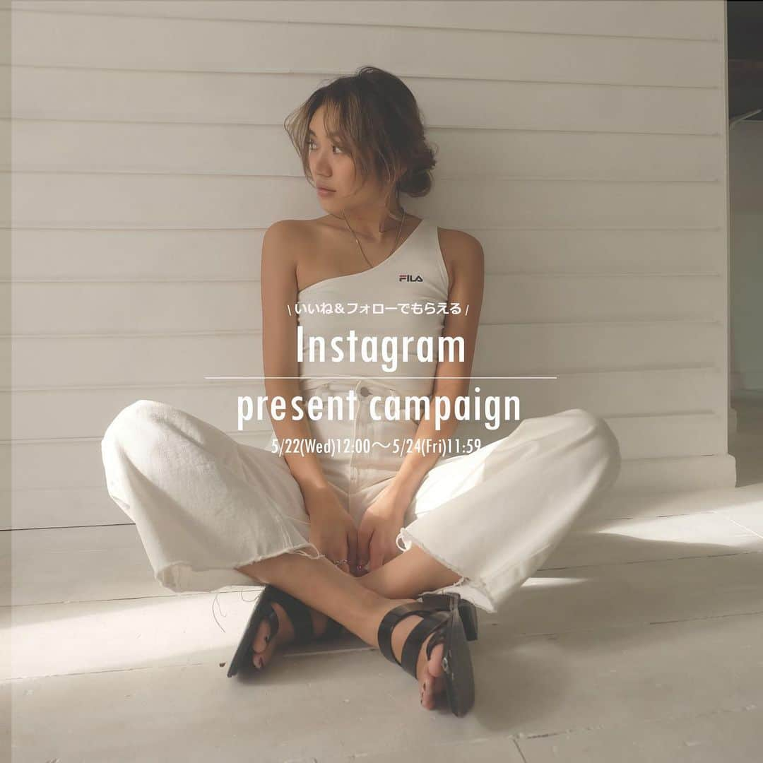 EVRISさんのインスタグラム写真 - (EVRISInstagram)「⠀⠀ 【Instagram Present campaign】⠀⠀ ⠀⠀ ⠀⠀ #FILAワンショルタンクトップ color : white  5/24(金)に発売の新作アイテムを 抽選1名様にプレゼント！⠀⠀ ⠀⠀ 《応募方法》⠀⠀ ① @evris_official をフォロー&こちらの投稿をいいね ✔︎コメントすると当選率up💖 ⠀ 《応募期間》⠀⠀ 5/22(Wed)12:00〜5/24(Fri)11:59 ⠀⠀ 沢山のご応募お待ちしております♪ ⠀⠀ ⠀⠀ ⠀⠀ #EVRIS #present #campaign #special #newarrival」5月22日 12時00分 - evris_official