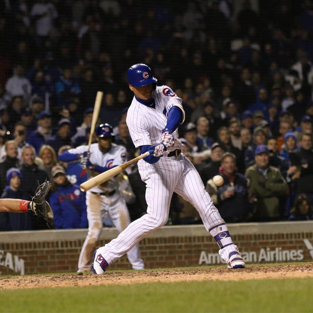 シカゴ・カブスさんのインスタグラム写真 - (シカゴ・カブスInstagram)「#Cubs win! Our 5th walk-off W this year! #EverybodyIn」5月22日 12時03分 - cubs