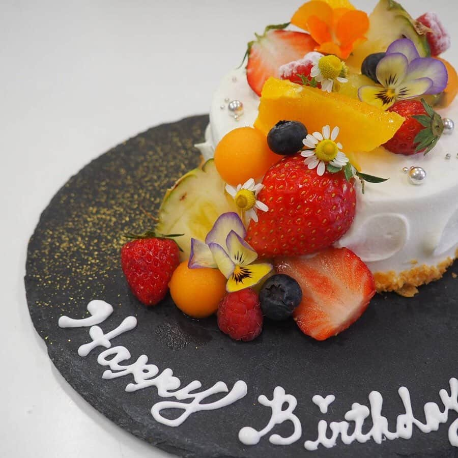 レストランKIYOMIZU東山庭さんのインスタグラム写真 - (レストランKIYOMIZU東山庭Instagram)「フルーツデコレーションケーキ fruit decoration cake #東山庭 #higashiyamagarden #stykhgmenu #instafood #京都デート #京都旅行 #フルーツ #デコレーションケーキ #ケーキ #京都スイーツ」5月22日 12時15分 - higashiyama.garden