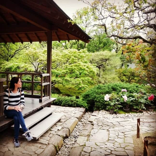 シャルレーヌ・ギニャールさんのインスタグラム写真 - (シャルレーヌ・ギニャールInstagram)「Beautiful castles in Himeji and Osaka 🏯 #castle #himeji #osaka #sobeautiful #japan #memories #vacation #mylove」5月22日 3時20分 - charleneguignard