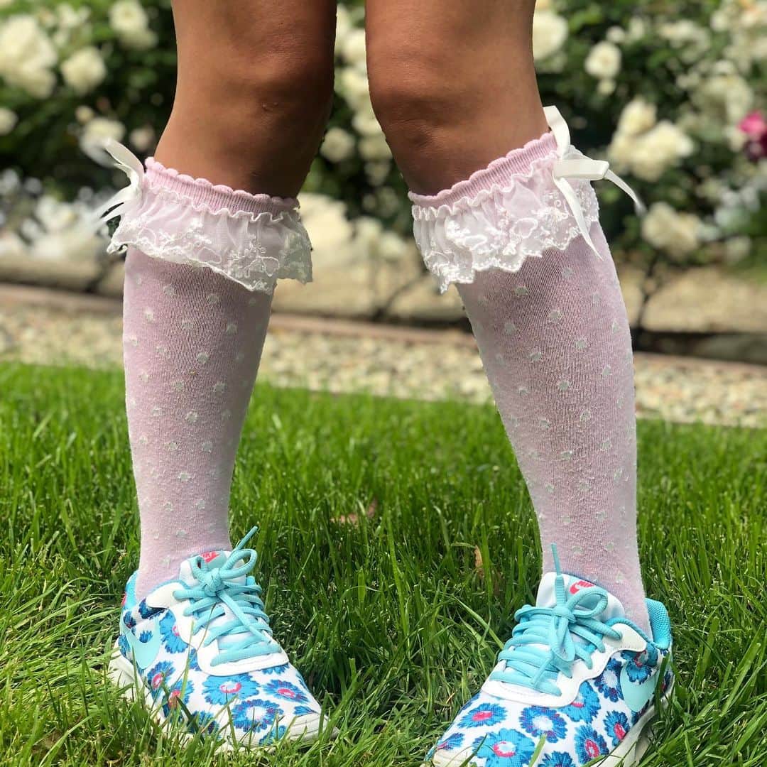 のインスタグラム：「Dear foot lovers⭐️」