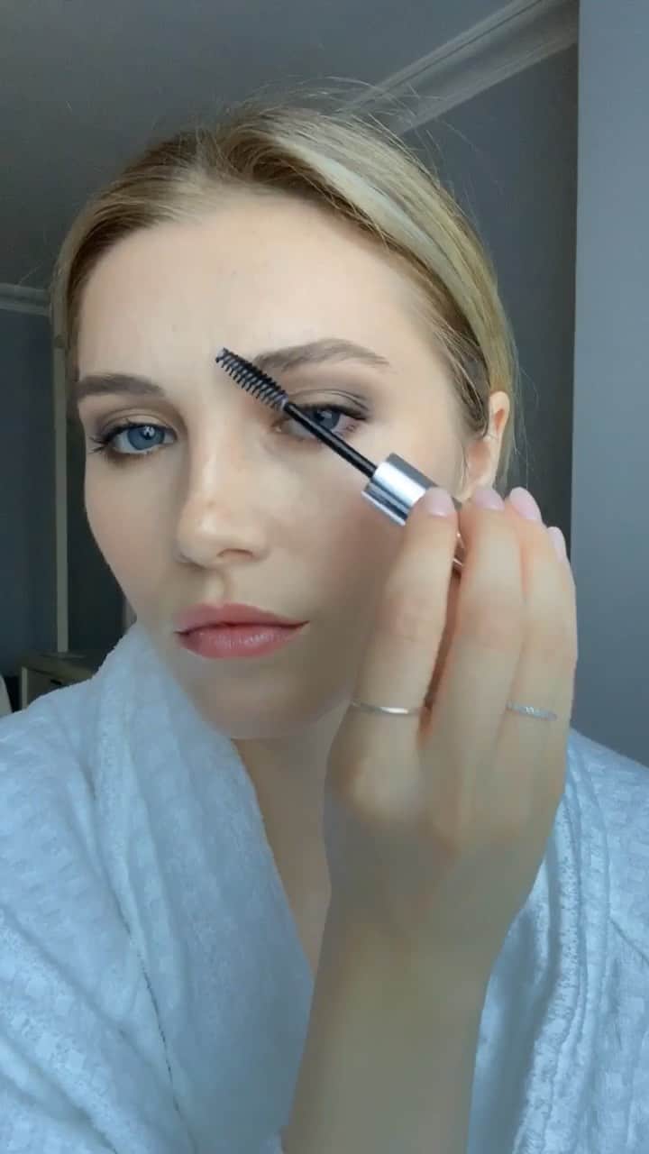 ジャーダン・ミラーのインスタグラム：「#beauty #makeup」