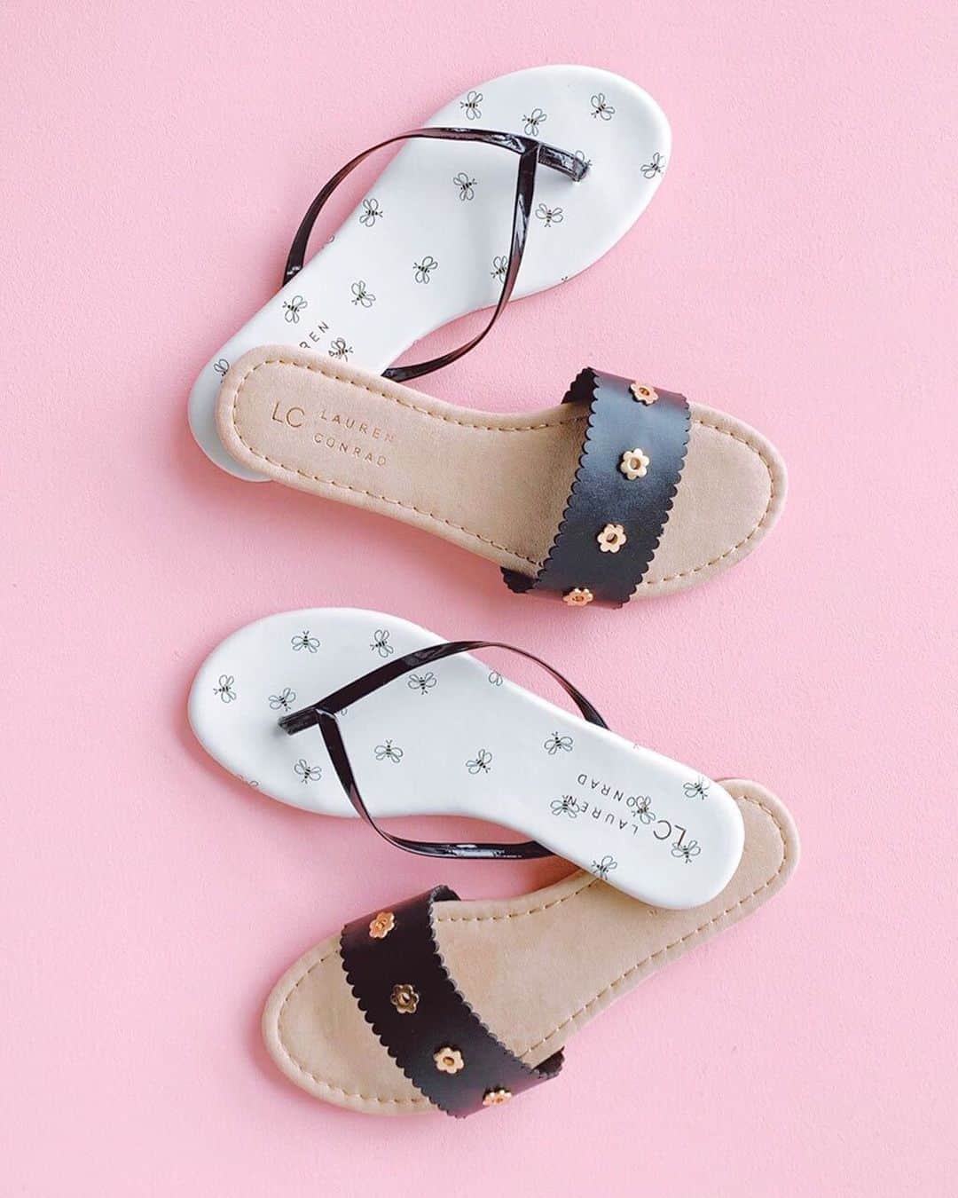 ロック&リパブリックのインスタグラム：「Are you on Team Flip-Flops or Team Slides? Either way, earn $10 Kohl’s Cash for every $50 spent 5/23–5/27 + redeem it 5/28–6/2! Tap to shop @lclaurenconrad and more. #Kohls #tuesdayshoesday #lclaurenconrad」