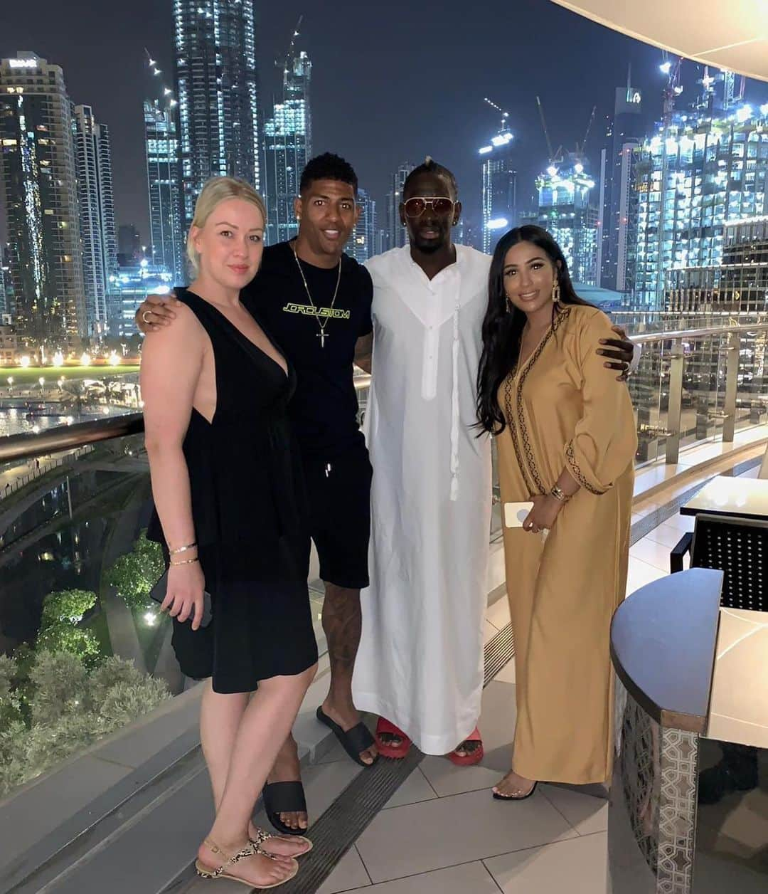 ママドゥ・サコーさんのインスタグラム写真 - (ママドゥ・サコーInstagram)「Enjoy✨👌🏿@patrickvanaanholt #dubai」5月22日 5時06分 - mamadousakho