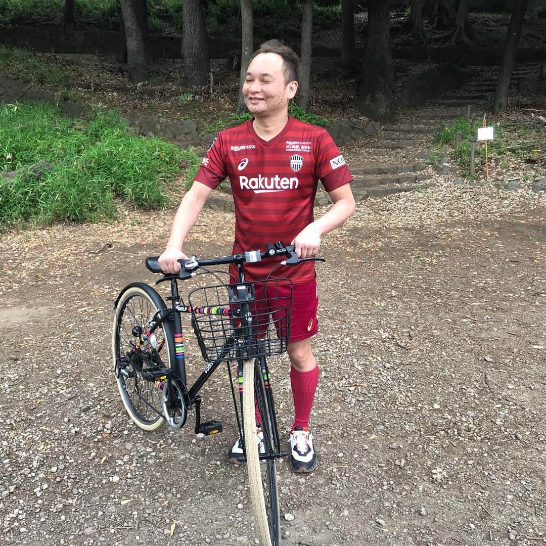 アイアム野田のインスタグラム：「イニエスタは自転車は好きなのかな #今日は何の日 #サイクリングの日 #イニエスタ #アイアム野田  #iniesta #鬼ヶ島」