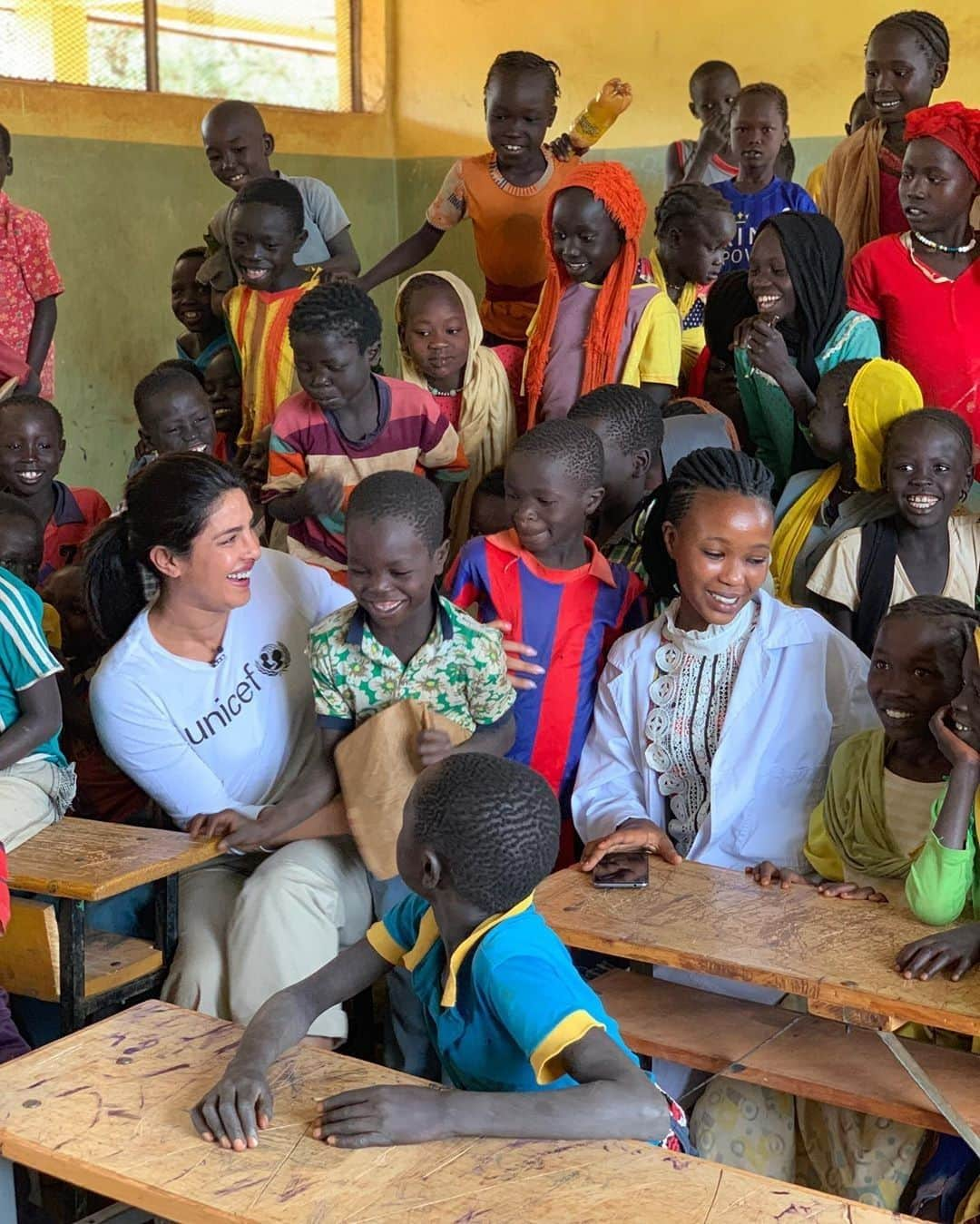 unicefさんのインスタグラム写真 - (unicefInstagram)「This week, our Goodwill Ambassador @priyankachopra is in Ethiopia shining a light on our work to protect refugee children and their right to quality education. #AChildIsAChild no matter what. #regram . . . “At the Bambasi Refugee Camp Primary School there is a shortage of trained teachers, with one teacher for every 89 students. This second grade class is taught by Hubahiro, she is a refugee child who is an 8th grade student at the school...she teaches grades 1-4 in the morning, and in the afternoon attends school to continue her education. Like her mother, who is also a refugee and teacher at the school, she earns a small stipend. When I first met the kids they were extremely introverted and timid. It took a lot of tickles and cuddles to get them to interact with me. Thank you Hubahiro for translating and helping the kids understand that I was a friend.” @unicefethiopia #ChildrenUprooted」5月22日 6時20分 - unicef