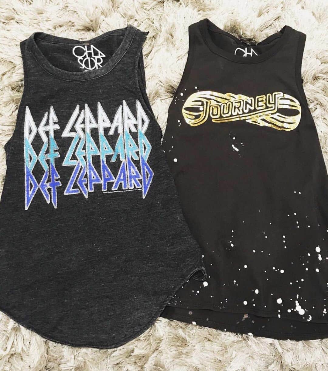 チェイサーのインスタグラム：「can't pass up a cute band tee⚡️😍 @shopsheshe_fresno」