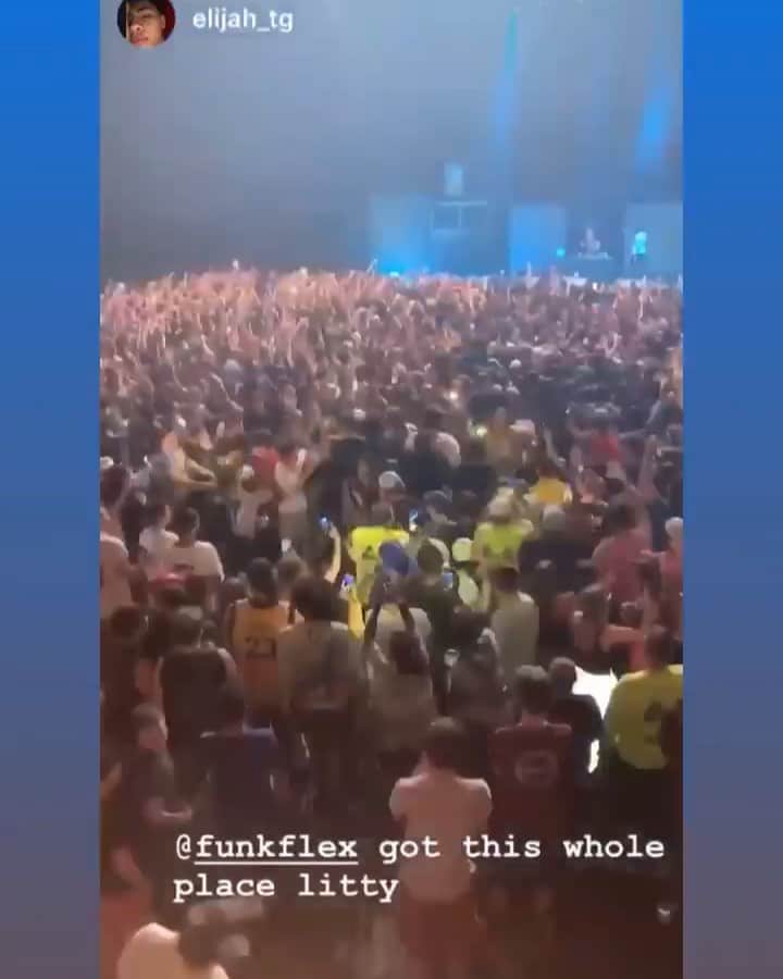 ファンクマスター・フレックスのインスタグラム：「FunkFlex on the set tonight! 2 nights in a row! Juice Wrld Sold Out Concert! 3,500 deep! Pow! @litdigitaldjs Vid Via: @elijah_tg  Ps. THAT ASAP ROCKY JOINT TORE THE SPOT IN HALF!!!! LITDIGITALDJS@GMAIL.COM TO BOOK FUNKFLEX!!!」