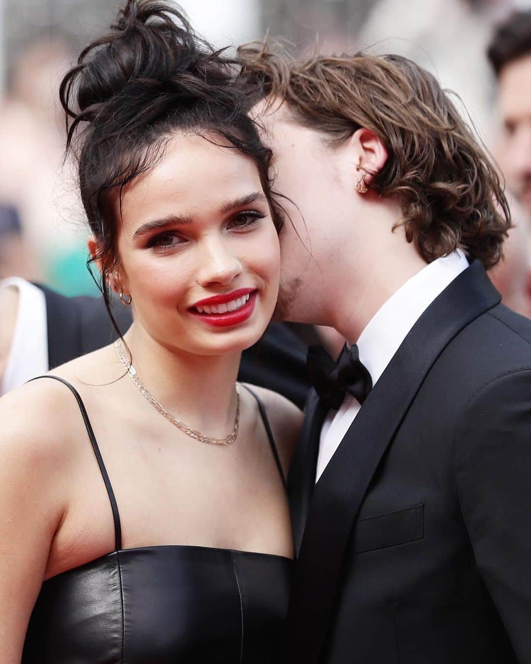 Just Jaredさんのインスタグラム写真 - (Just JaredInstagram)「@brooklynbeckham and girlfriend @hancross, both in @ferragamo, couple up at the Cannes premiere of “Once Upon a Time in Hollywood.” #BrooklynBeckham #HanaCross #SalvatoreFerragamo #CannesFilmFestival Photos: Getty」5月22日 8時07分 - justjared