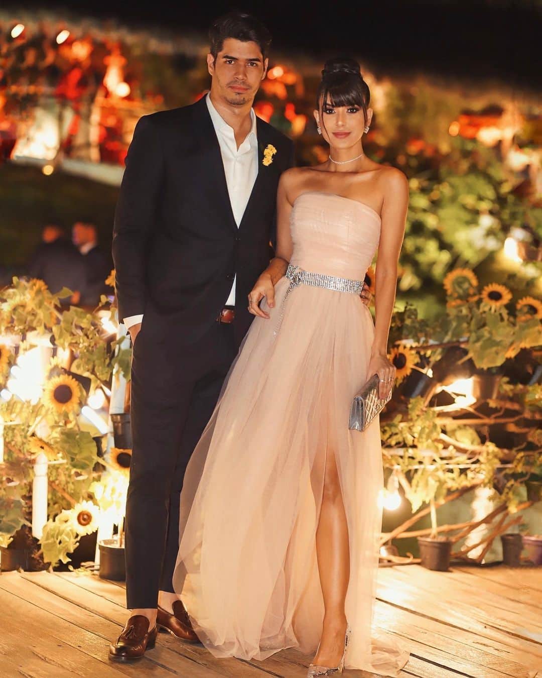 Gabriela Salesのインスタグラム：「Mais uma do casamento #carlu com Uó 💗💗💗💗」