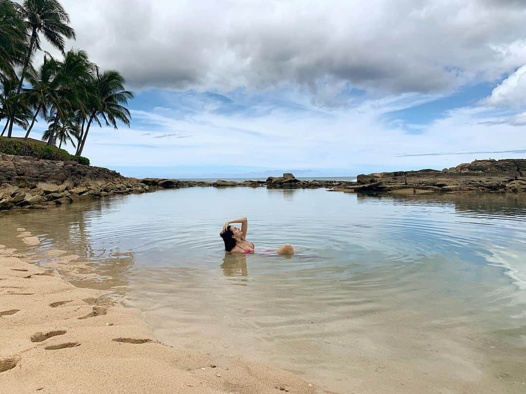 カミーラ・ベルさんのインスタグラム写真 - (カミーラ・ベルInstagram)「#aloha #camillastravels #ferias #praia #vacationmode」5月22日 9時46分 - camillabelle