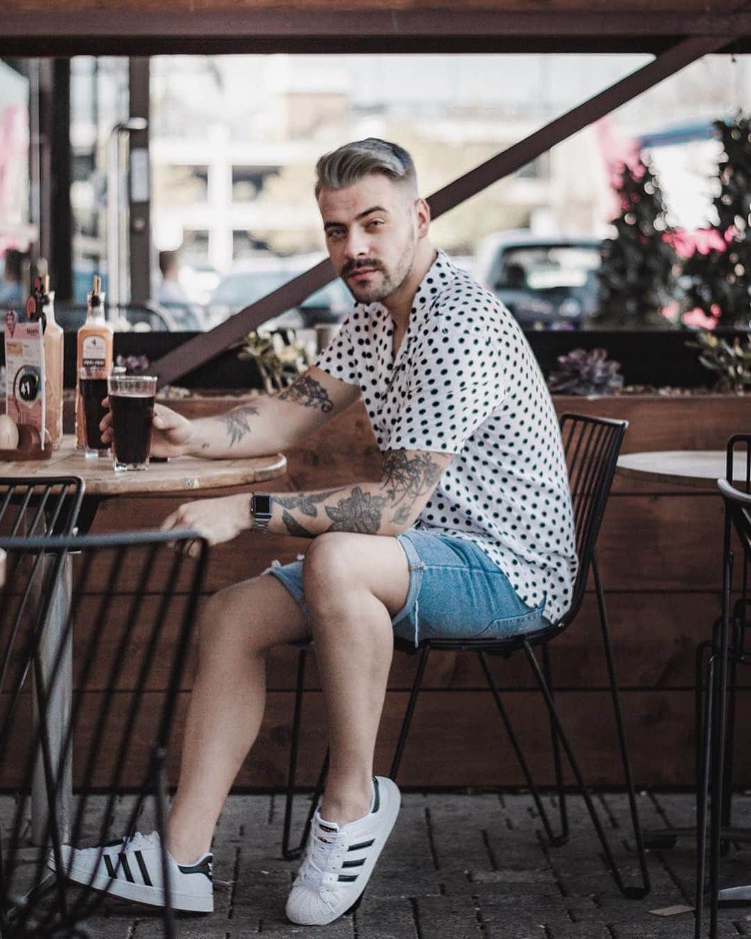 STYLE4GUYSのインスタグラム：「@FashionNovaMEN button-up shirts and denim for the Spring 🙌」