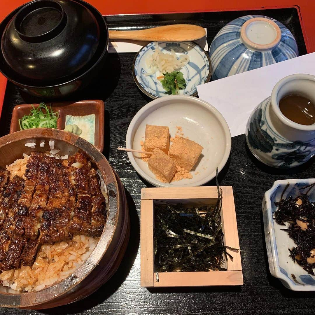 田中良子さんのインスタグラム写真 - (田中良子Instagram)「お腹すいた #タン #焼肉 #はらみ #うなぎ #サムギョプサル #てこね寿司 #すし久 #おかげ横丁 #伊勢 #銀座 #韓国 #お腹すいた #飯テロ」5月22日 10時15分 - tanakaryoko102